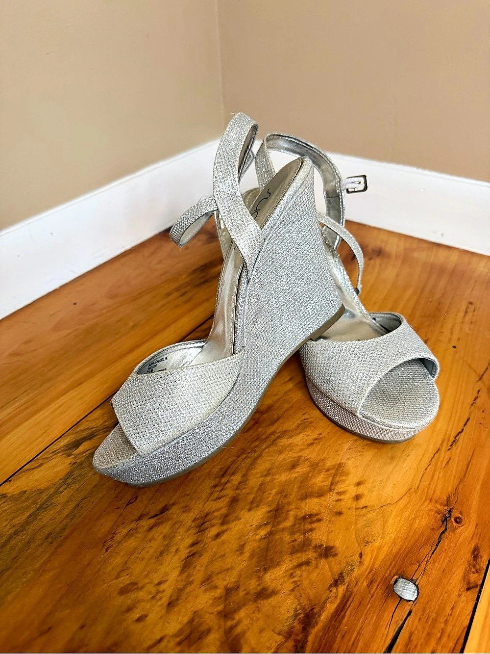 Sugar vintage silver 90: Strappy wedges US 7.5